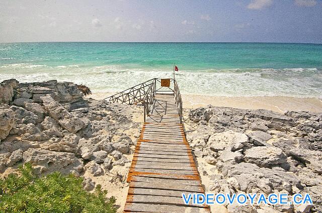 Cuba Cayo Largo Ole Playa Blanca Le chemin d'accès à la plage au centre du site.