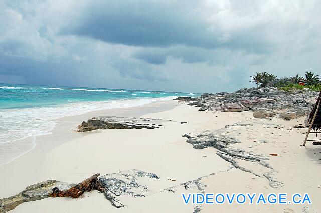 Cuba Cayo Largo Gran Caribe Cayo Largo To the west there is the rocky point a distance of 100 meters and the beach appears again.