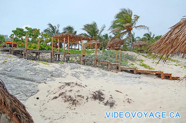 Cuba Cayo Largo Gran Caribe Cayo Largo To access the beach you have to go down a stairs.