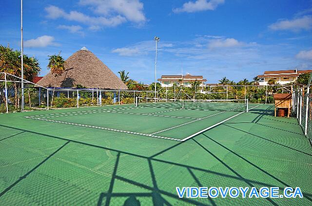 Cuba Cayo Largo Sol Cayo Largo Una primera pista de tenis.