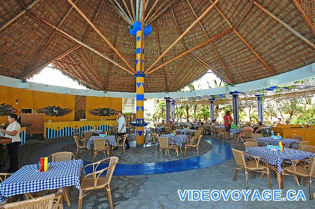 Cuba Cayo Largo Sol Cayo Largo El snack bar en el interior