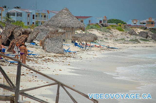 Cuba Cayo Largo Sol Cayo Largo Hay pequeños depósitos de algas en la playa, pero no hay algas en el mar.