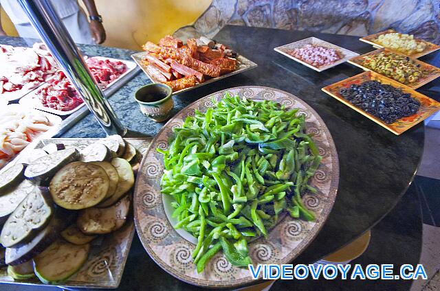 Cuba Cayo Largo Sol Cayo Largo Añadir las verduras a las carnes a la parrilla