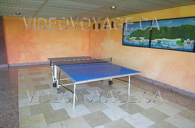 Cuba Guardalavaca Club Amigo Atlantico Guardalavaca Une table de ping-pong au second niveau de l'hôtel Atlantico.  Elle est difficile à trouver.