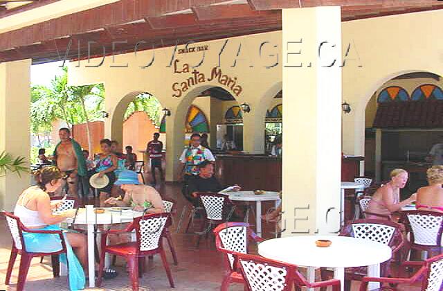 Cuba Guardalavaca Club Amigo Atlantico Guardalavaca Le bar tout-inclus le plus près de la plage publique.