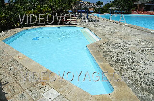 Cuba Guardalavaca Club Amigo Atlantico Guardalavaca La piscine pour enfants de l'hôtel Guardalavaca.