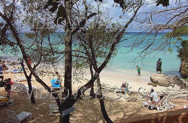 Cuba Guardalavaca Club Amigo Atlantico Guardalavaca Algunas personas prefieren esta playa para la tranquilidad, la intimidad y la decoración.