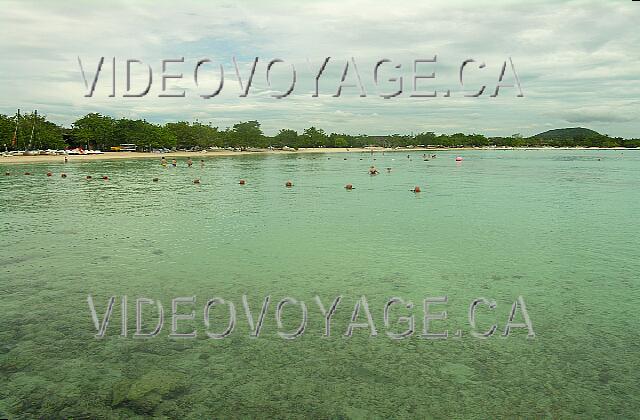 Cuba Guardalavaca Blau Costa Verde La playa se prolonga durante unos pocos kilómetros.