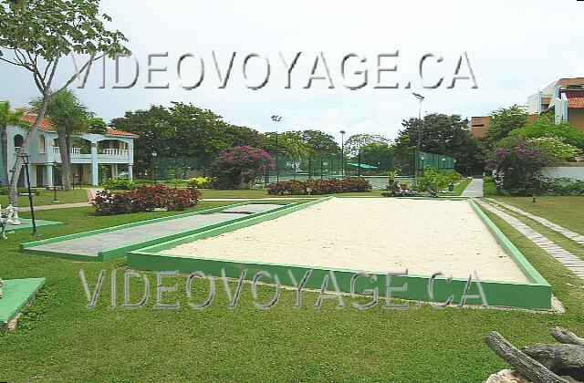 Cuba Guardalavaca Brisas Guardalavaca Other games such as petanque section of the villa.