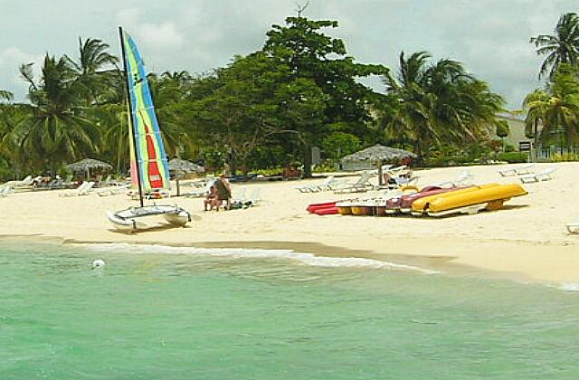 Cuba Guardalavaca Brisas Guardalavaca Quelques kayaks, pédalots et un petit catamaran.