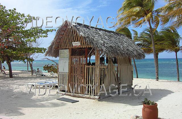 Cuba Guardalavaca Brisas Guardalavaca Une autre cabane pour les massage, mais au Brisas.