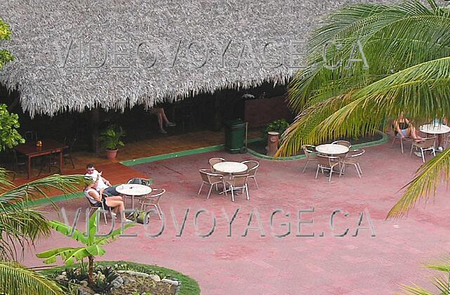 Cuba Guardalavaca Brisas Guardalavaca Some tables also on the outdoor terrace.