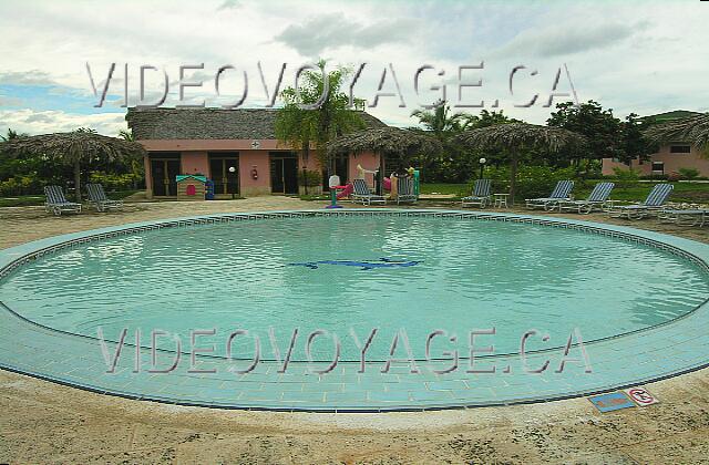 Cuba Guardalavaca Playa Costa Verde Le mini-club avec la piscine pour les enfants.