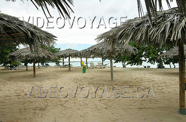 Cuba Guardalavaca Playa Costa Verde Normally, sector or is umbrellas, Cubans do not access, only hotel guests.