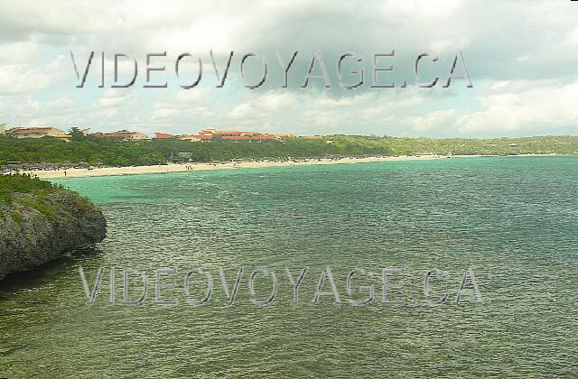 Cuba Guardalavaca Paradisus Rio de oro Une très belle vue de la plage à partir du gazebo.