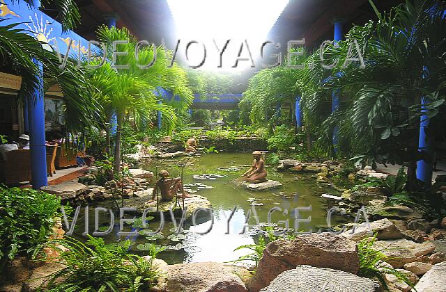 Cuba Guardalavaca Paradisus Rio de oro Lobby The pool of water is very beautiful. It is smaller than in the other Paradisus but most successful here.