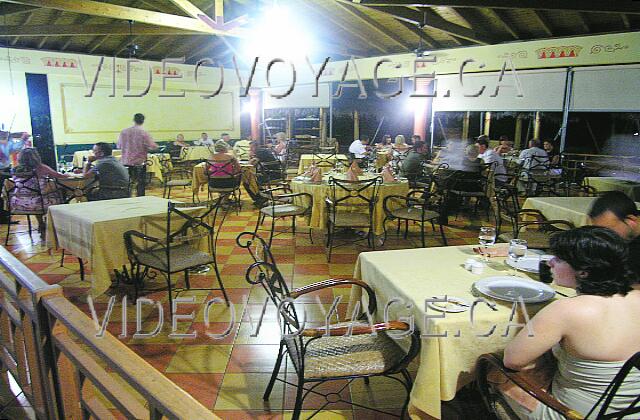 Cuba Guardalavaca Playa Pesquero Un restaurante tranquilo.