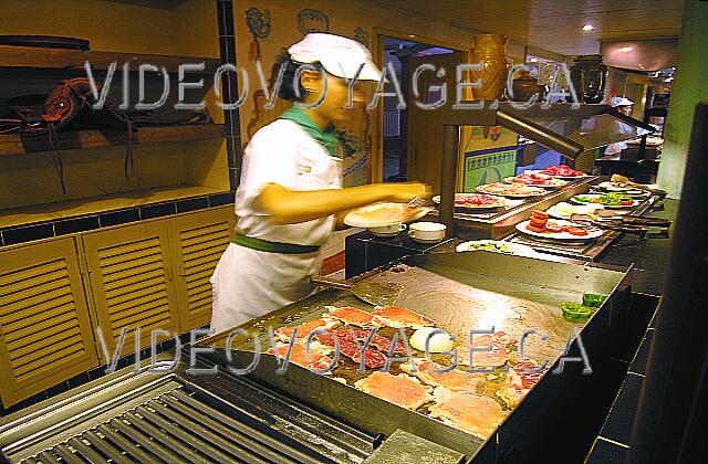 Cuba Guardalavaca Playa Pesquero Grill varias carnes.