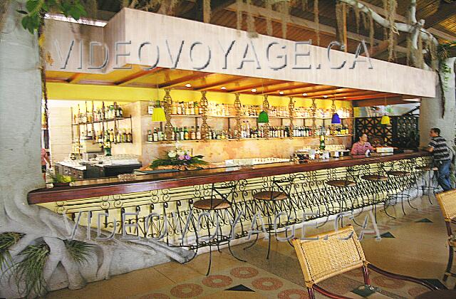 Cuba Guardalavaca Playa Pesquero The lobby bar is vast. Here one of the facades of the bar. Many employees for services. At night it is very popular because the show stage is close.