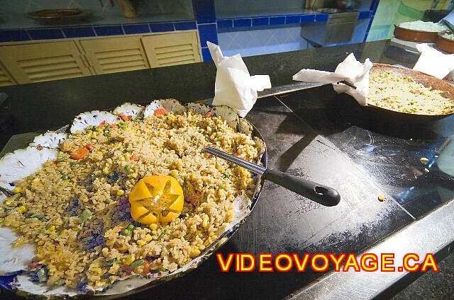 Cuba Guardalavaca Playa Pesquero Arroz con sabor cubano.