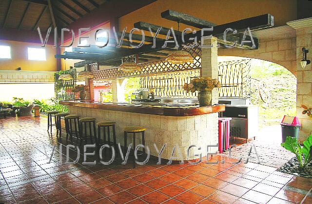 Cuba Guardalavaca Memories Holguin Beach Resort The lobby bar on the day.