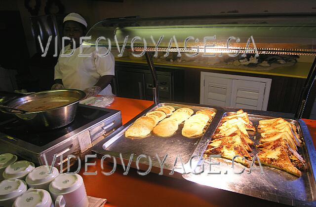 Cuba Guardalavaca Memories Holguin Beach Resort Roasted golden and pancakes for breakfast.