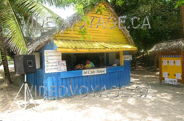 Cuba Guardalavaca Sol Rio De Luna Y Mares Le Club House sur la plage.