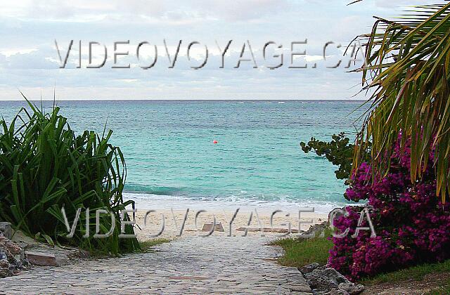 Cuba Guardalavaca Sol Rio De Luna Y Mares Hotels are on a raised plateau, the beach below. Here one of many paths to get to the beach.