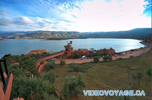 Maroc Bin El Ouidan Widiane Suites & Spa The dam is located on the right.