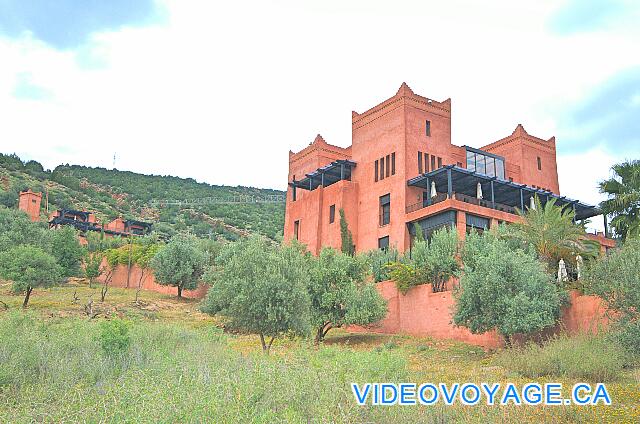 Maroc Bin El Ouidan Widiane Suites & Spa The height difference between sections allows to present the rooms a breathtaking view of the lake and mountains.