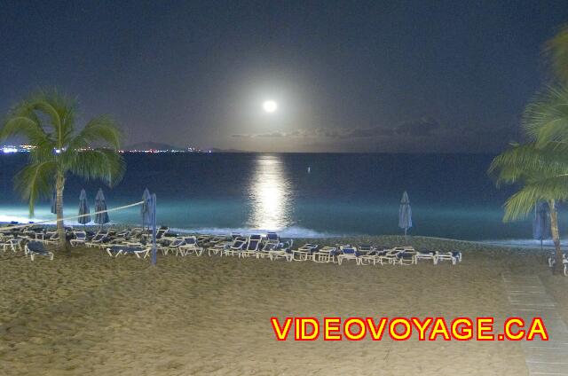 Republique Dominicaine Sosua Casa Marina Beach & Reef There is always the spectacle of the moon on the beach.