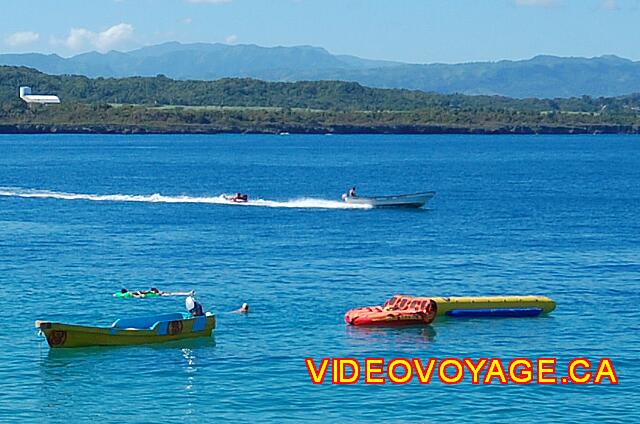 Republique Dominicaine Sosua Casa Marina Beach & Reef Un cojín tirado por un barco