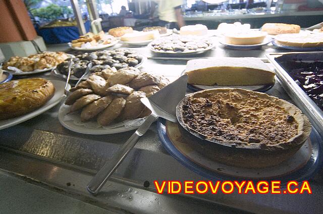 Republique Dominicaine Sosua Casa Marina Beach & Reef Pies and different types of desserts.