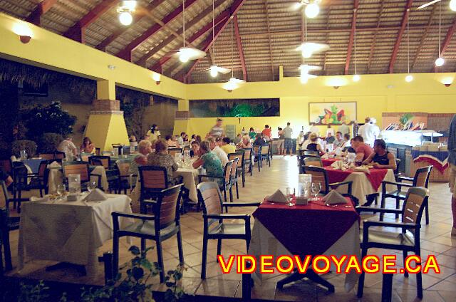 Republique Dominicaine Sosua Casa Marina Beach & Reef A similar service to another buffet restaurant.