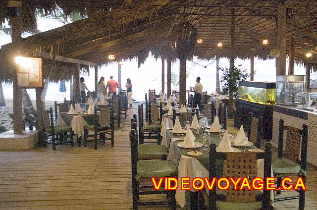 Republique Dominicaine Sosua Casa Marina Beach & Reef Several tables with a view of the sea.