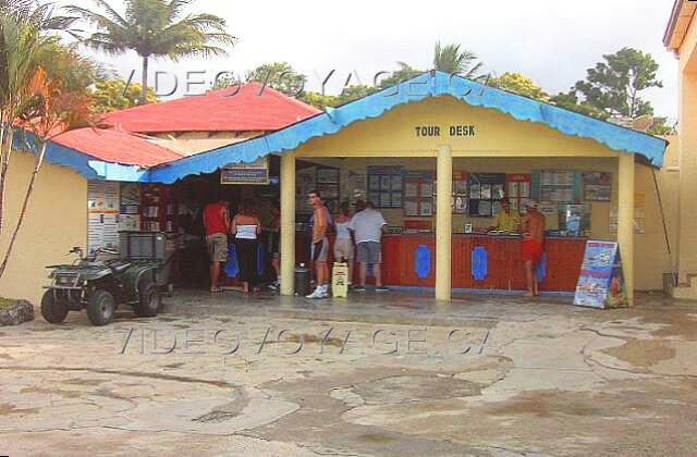 Republique Dominicaine Puerto Plata Fun Tropical Royal El centro de entretenimiento para acceder a la información del sitio y excursiones.