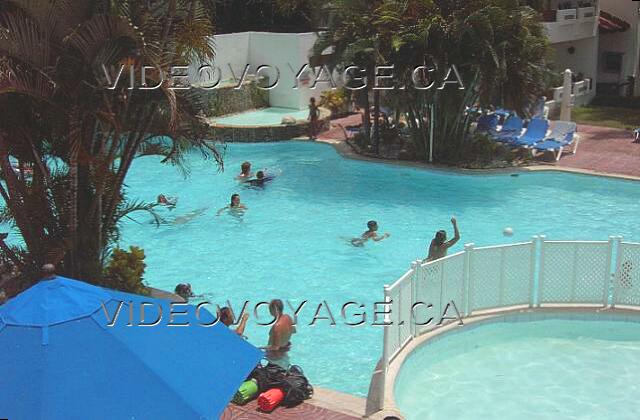 Republique Dominicaine Puerto Plata Barcelo Puerto Plata Des parties de waterpolo sont organisées dans la piscine secondaire.