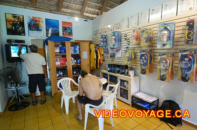 Republique Dominicaine Puerto Plata Iberostar Costa Dorada The dive center, you can buy the equipment for snorkeling