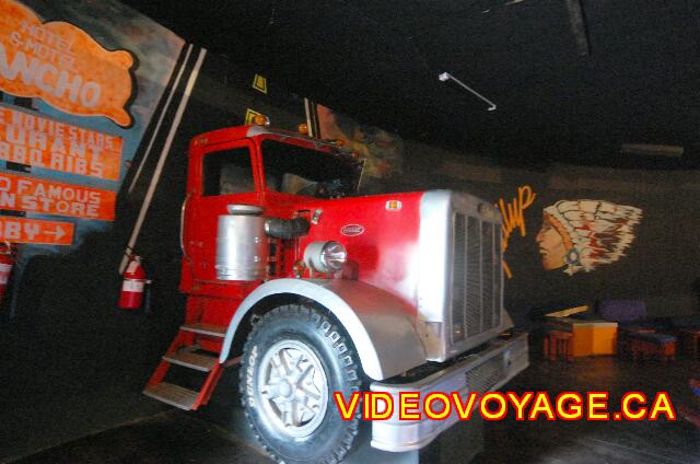 Republique Dominicaine Puerto Plata Iberostar Costa Dorada Consola Music está situado en el camión!