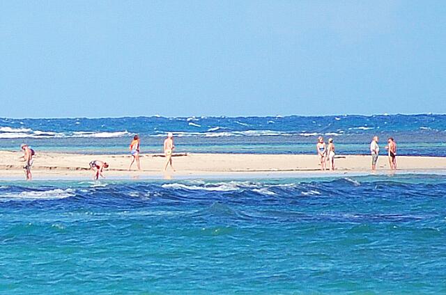 Republique Dominicaine Puerto Plata Iberostar Costa Dorada Many hotel guests attending this point.