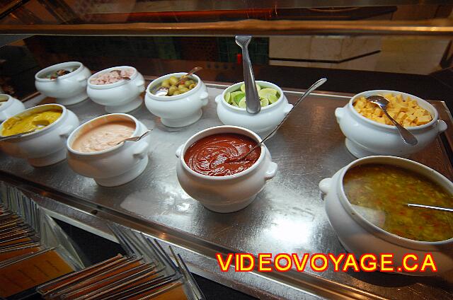 Republique Dominicaine Puerto Plata Iberostar Costa Dorada Ketchup, mustard, cheese, lemon, ...