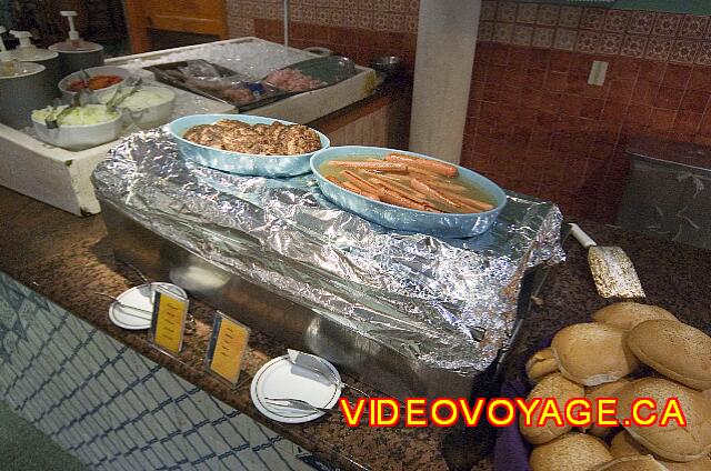 Republique Dominicaine Puerto Plata Iberostar Costa Dorada Dishes for young people too, here hot dog and humbergers.