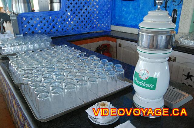 Republique Dominicaine Puerto Plata Iberostar Costa Dorada Presidente of draft beer.