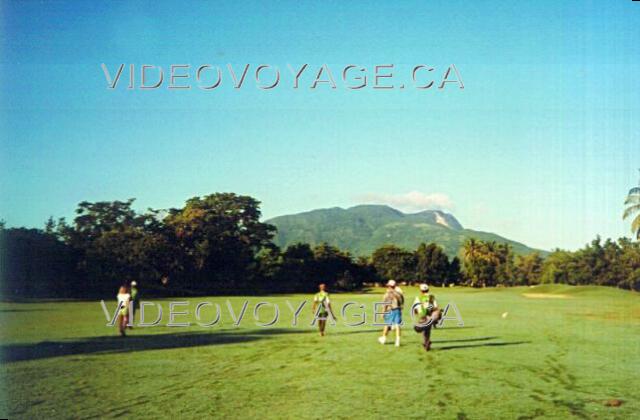 Republique Dominicaine Puerto Plata Holiday Village Golden Beach Early morning, the golf course offers beautiful views.