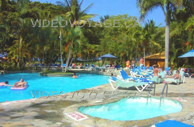 Republique Dominicaine Puerto Plata Holiday Village Golden Beach A small hot tub near the pool side.