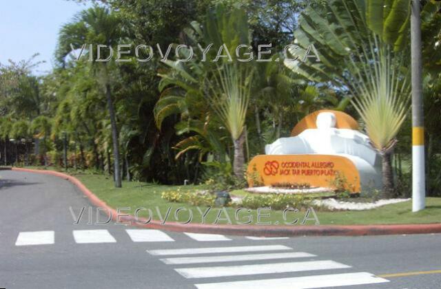 Republique Dominicaine Puerto Plata Holiday Village Golden Beach L'entrée du site de l'hôtel.