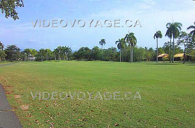 Republique Dominicaine Puerto Plata Holiday Village Golden Beach The golf course surrounded the Jack Tar Hotel. To the right of the villas of the hotel.