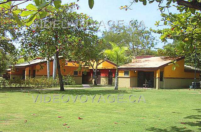 Republique Dominicaine Puerto Plata Holiday Village Golden Beach A typical villa with a lot of space between each villa. They have views of the golf course to the rear.