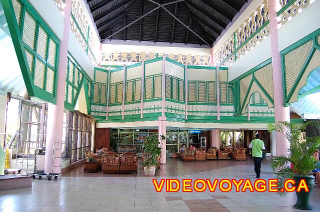 Republique Dominicaine Puerto Plata Grand Paradise Playa Dorada The reception. The height of this piece is impressive.