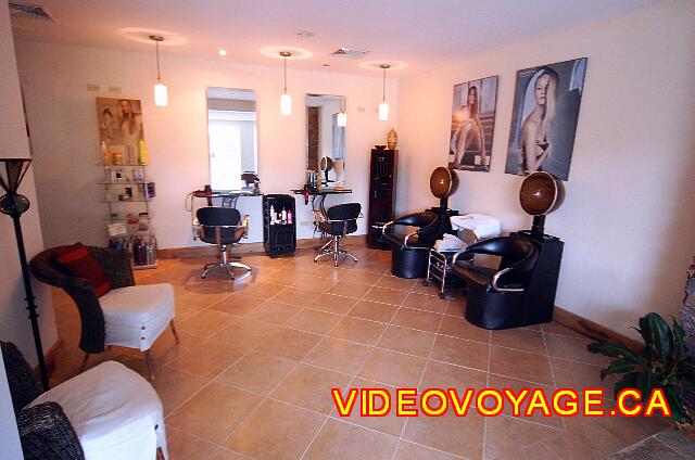 Republique Dominicaine Puerto Plata Celuisma Playa Dorada Un salón de belleza.